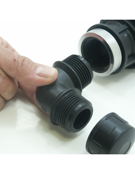 Codo de polietileno de 90° con roscas macho - S&M Garden