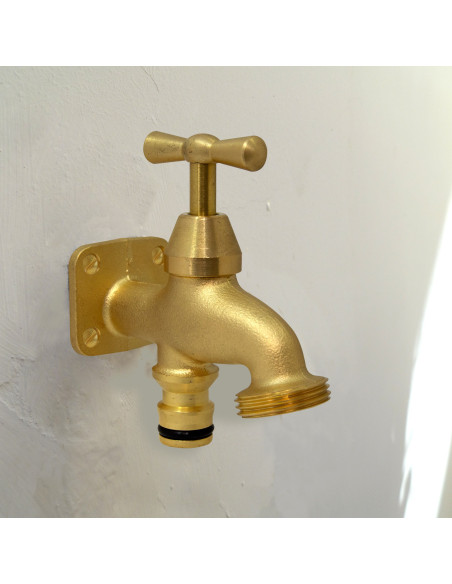 Grifo de pared con toma automática | S&M Garden